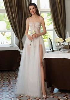 Свадебное платье ММ 0866-M69644. А-силуэт, длинное со шлейфом.