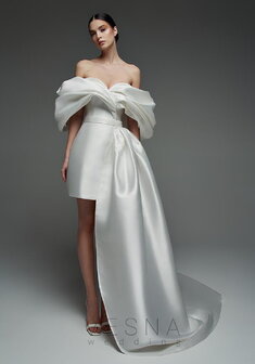 Свадебное платье Зендая Вайт + Хвост-V70057. С прямой юбкой, короткое со шлейфом.