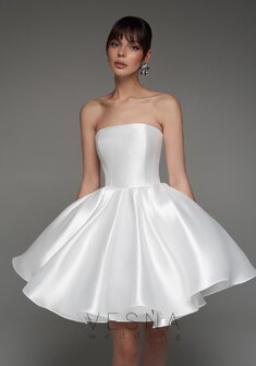 Свадебное платье Ника Силк Вайт Классик-V70065. С пышной юбкой, короткое без шлейфа.