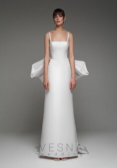 Свадебное платье Джулия Вайт-V70067. С прямой юбкой, длинное без шлейфа.