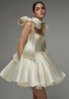 Вечернее платье Принцесс Крем-V70681. С пышной юбкой, короткое без шлейфа.