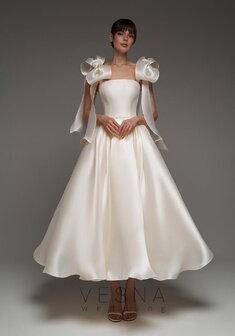 Вечернее платье Келли Крем-V70736. С пышной юбкой, длинное без шлейфа.