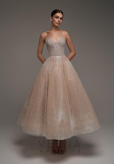 Вечернее платье Марион-V70774. С пышной юбкой, длинное без шлейфа.