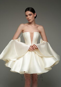 Вечернее платье Тильда Крем-V70813. С пышной юбкой, короткое без шлейфа.