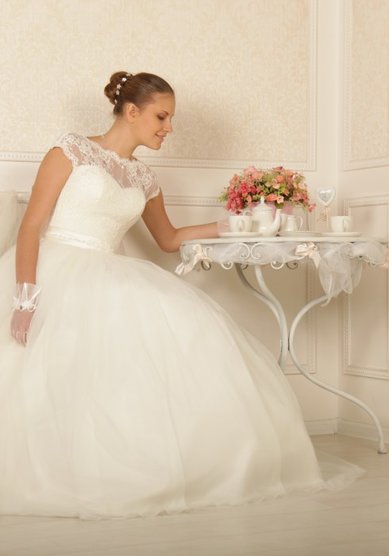 Свадебное платье Татьянка (закрытое)-В34666 - Свадебный салон Венера