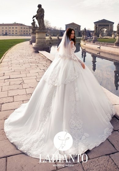 Свадебное платье 117-M64395 - свадебный салон MOON