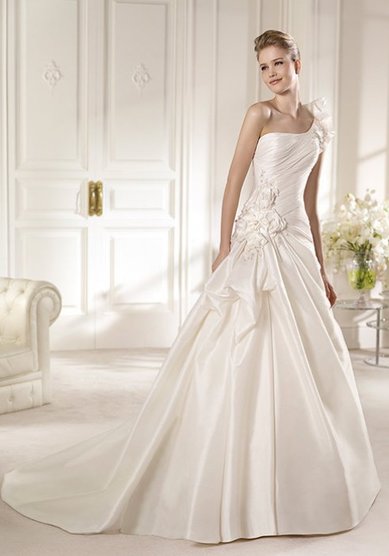 Свадебное платье ALMENDRO-L36416 - Свадебный салон La Sposa De La Rosa - закрыт
