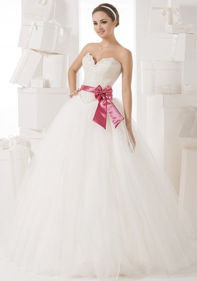 Свадебное платье 1409 Kristy-B40165 - Свадебный салон Belle Amore