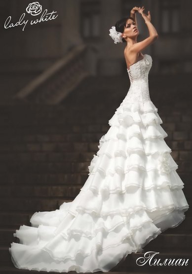 Свадебное платье Лилиан-Y43990 - Салон свадебной и вечерней моды Your Love Story