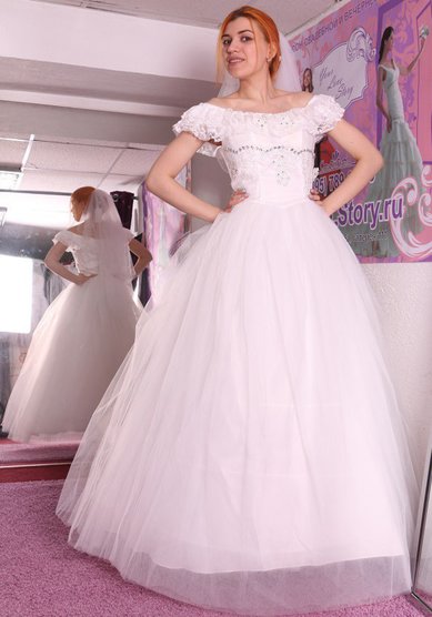 Свадебное платье Бургундия-Y47562 - Салон свадебной и вечерней моды Your Love Story