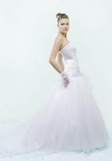 Свадебное платье Кармен (со шлейфом)-В54351 - Свадебный салон Венера