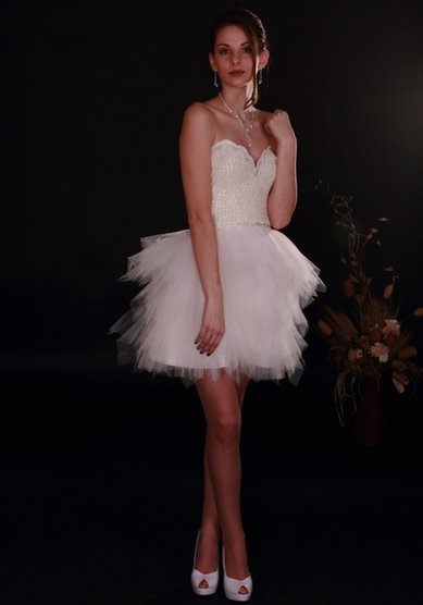 Свадебное платье Кения, 882-К62639 - САЛОН СВАДЕБНОЙ И ВЕЧЕРНЕЙ МОДЫ Конфетка