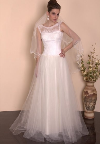 Свадебное платье Алла, 1519-К62656 - САЛОН СВАДЕБНОЙ И ВЕЧЕРНЕЙ МОДЫ Конфетка