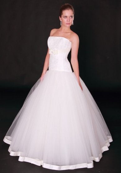 Свадебное платье Венера, 50-20-К62790 - САЛОН СВАДЕБНОЙ И ВЕЧЕРНЕЙ МОДЫ Конфетка