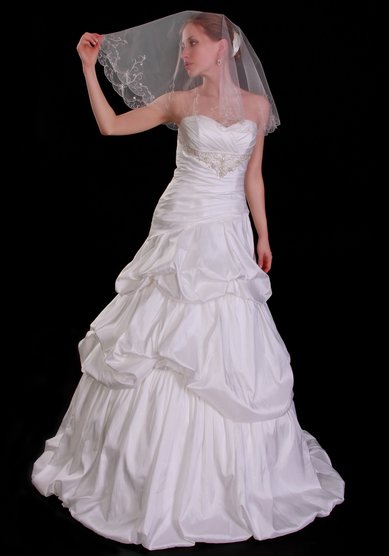 Свадебное платье Ксенианна,1045-2-К62799 - САЛОН СВАДЕБНОЙ И ВЕЧЕРНЕЙ МОДЫ Конфетка