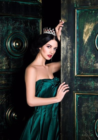 Вечернее платье Изумрудная королева PB008-C67203 - Свадебный салон Celebrity