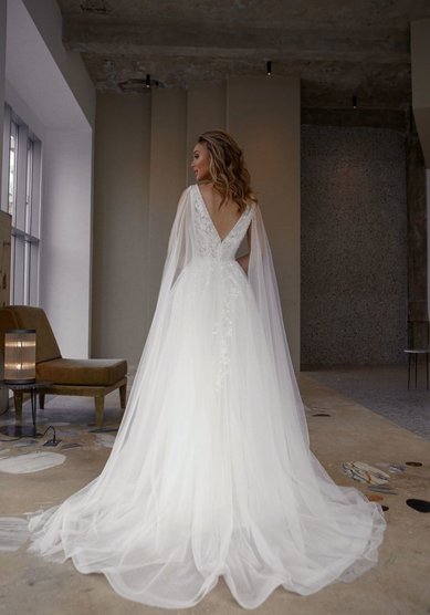 Свадебное платье Симона-M68634 - Салон свадебных и вечерних платьев для современных невест MegaDay...