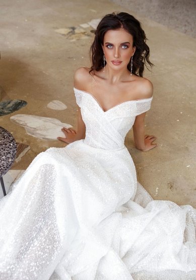 Свадебное платье Равелла-M68638 - Салон свадебных и вечерних платьев для современных невест MegaDay...