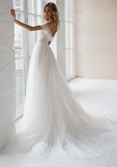 Свадебное платье Франсуаза-M68656 - Салон свадебных и вечерних платьев для современных невест MegaDay...