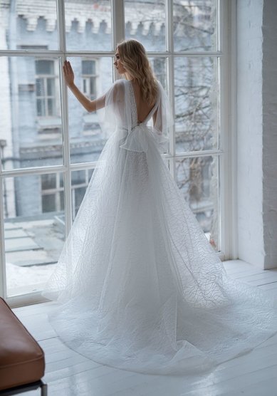 Свадебное платье Бенуа-M68664 - Салон свадебных и вечерних платьев для современных невест MegaDay...