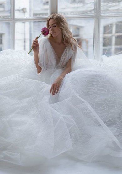 Свадебное платье Бенуа-M68664 - Салон свадебных и вечерних платьев для современных невест MegaDay...