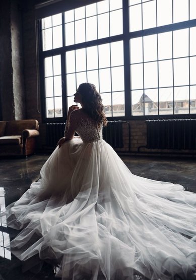 Свадебное платье Ария-M68667 - Салон свадебных и вечерних платьев для современных невест MegaDay...