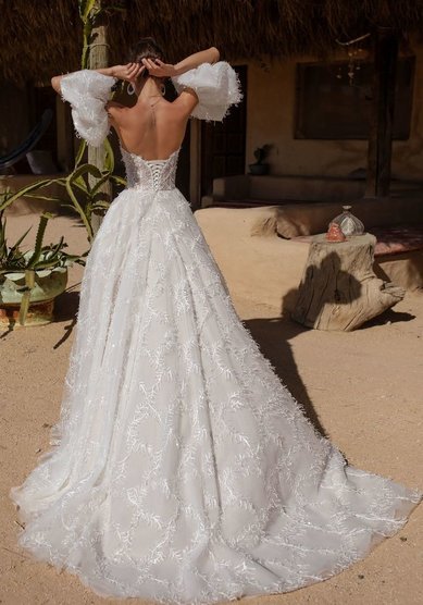 Свадебное платье Мариса-M68679 - Салон свадебных и вечерних платьев для современных невест MegaDay...