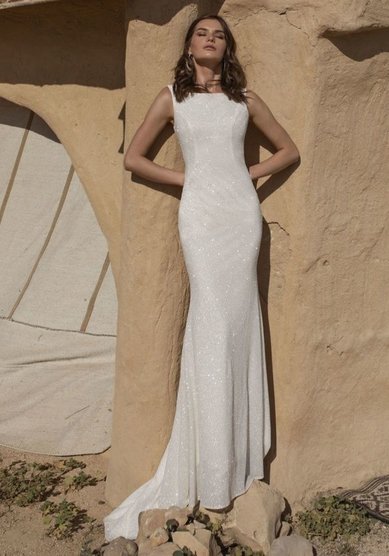 Свадебное платье Умбелина-M68682 - Салон свадебных и вечерних платьев для современных невест MegaDay...