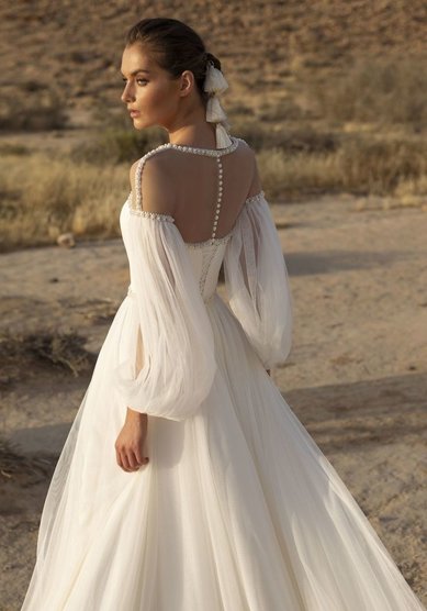 Свадебное платье Лирин-M68684 - Салон свадебных и вечерних платьев для современных невест MegaDay...