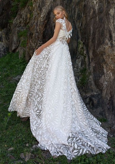 Свадебное платье Паулина-M68688 - Салон свадебных и вечерних платьев для современных невест MegaDay...