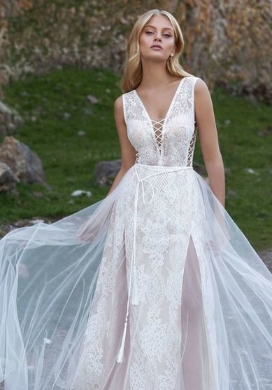 Свадебное платье Виктория-M68693 - Салон свадебных и вечерних платьев для современных невест MegaDay...