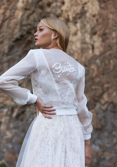 Свадебное платье Виктория-M68693 - Салон свадебных и вечерних платьев для современных невест MegaDay...