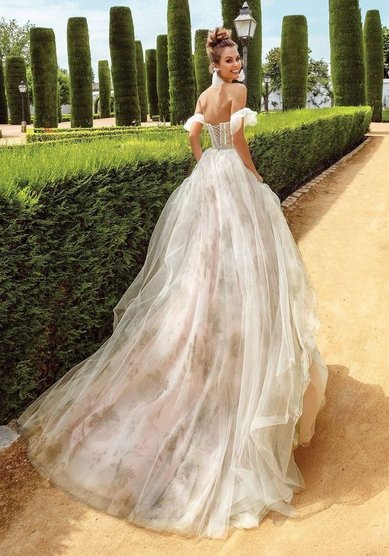 Свадебное платье Рамиана-M68694 - Салон свадебных и вечерних платьев для современных невест MegaDay...