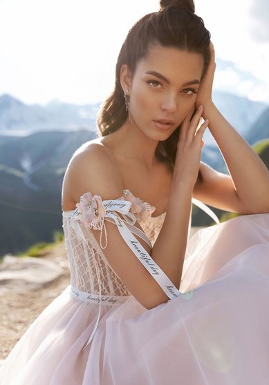 Свадебное платье Бьюти-M68695 - Салон свадебных и вечерних платьев для современных невест MegaDay...