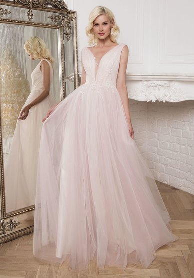 Свадебное платье Дарьяна-M68731 - Салон свадебных и вечерних платьев для современных невест MegaDay...