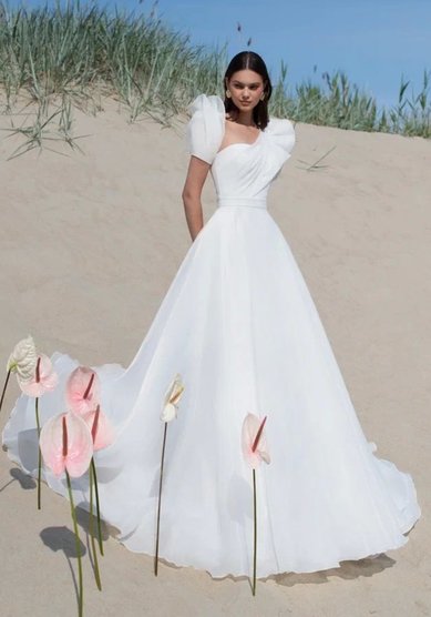 Свадебное платье К 0517-M69618 - Салон свадебных и вечерних платьев для современных невест MegaDay...