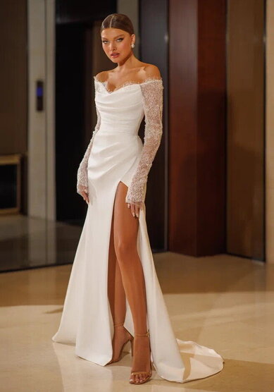 Свадебное платье ST 1243-M69773 - Салон свадебных и вечерних платьев для современных невест MegaDay...