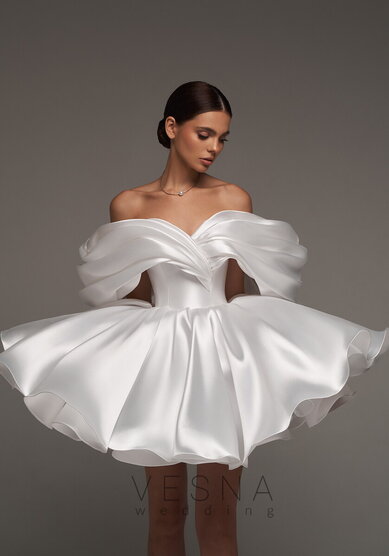 Свадебное платье Рафаэлла Силк вайт-V69813 - Свадебный салон Vesna (Москва)
