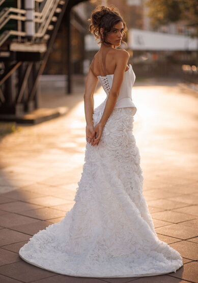 Свадебное платье Панна Монтата-M70006 - Салон свадебных и вечерних платьев для современных невест MegaDay...