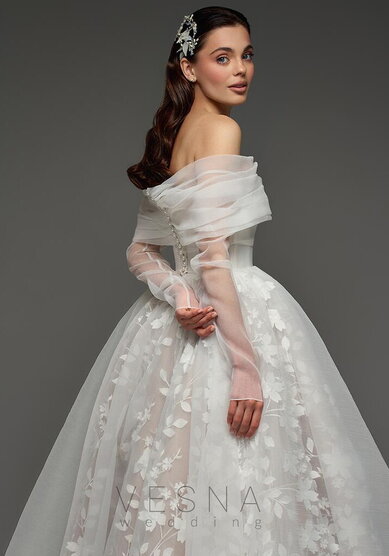 Свадебное платье Флора + Вуаль-V70043 - Свадебный салон Vesna (Москва)