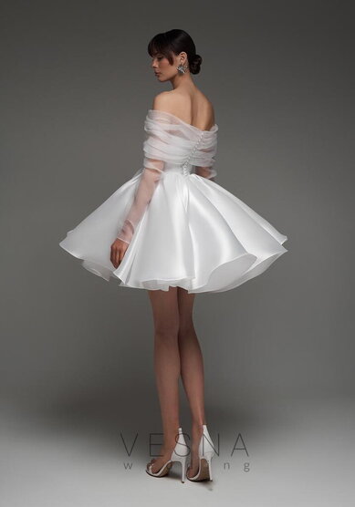 Свадебное платье Ника Силк Вайт Классик + Вуаль-V70066 - Свадебный салон Vesna (Москва)