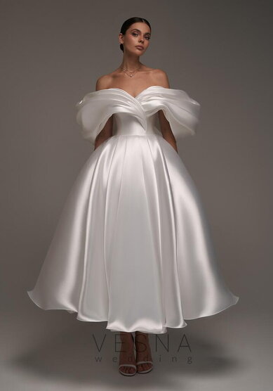 Свадебное платье Рафаэлла Миди Силк Вайт-V70076 - Свадебный салон Vesna (Москва)