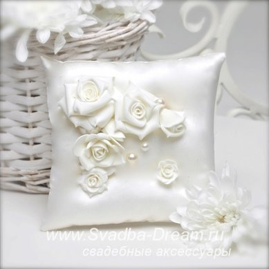 Свадебная подушечка С44350 - Магазин аксессуаров ручной работы Свадебная Мечта