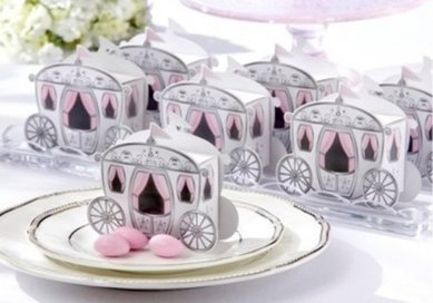 Бонбоньерка Карета M46483 - Свадебный интернет-магазин Moscow-Wedding.ru