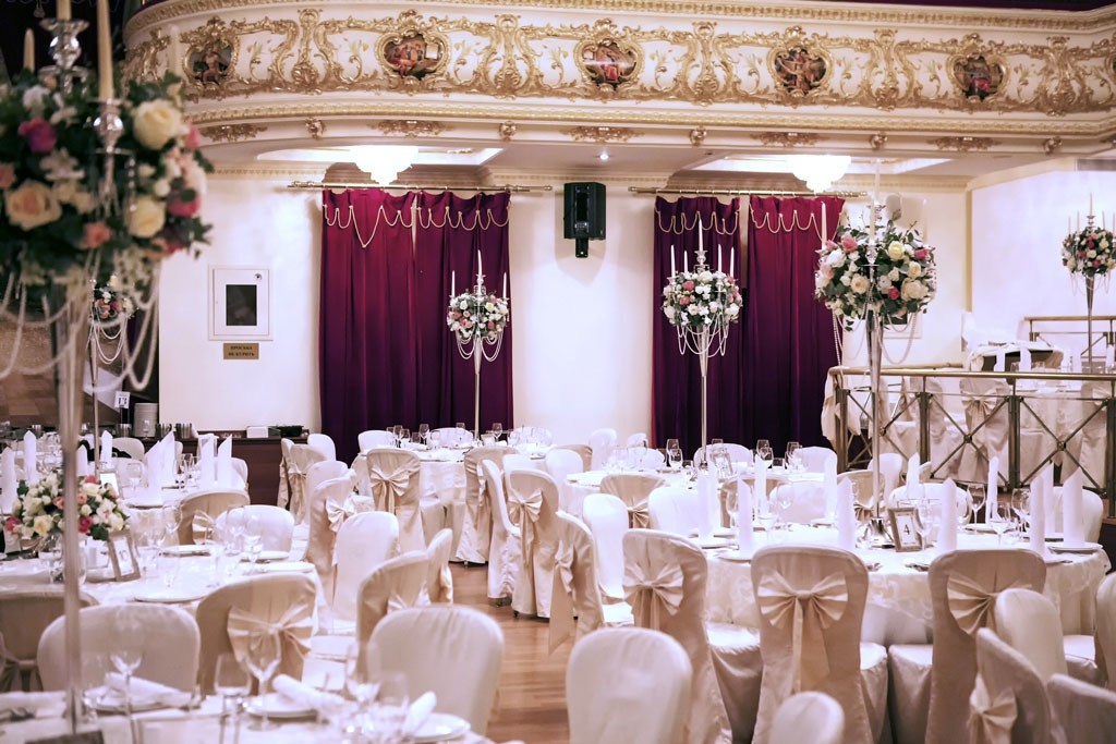 Оформление зала.