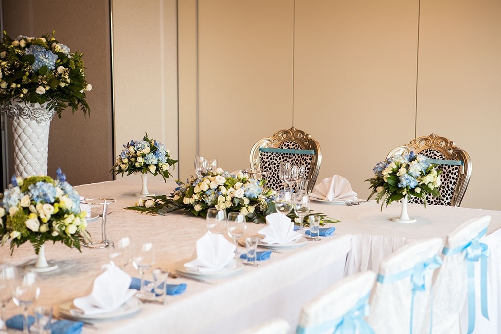 Оформление зала.