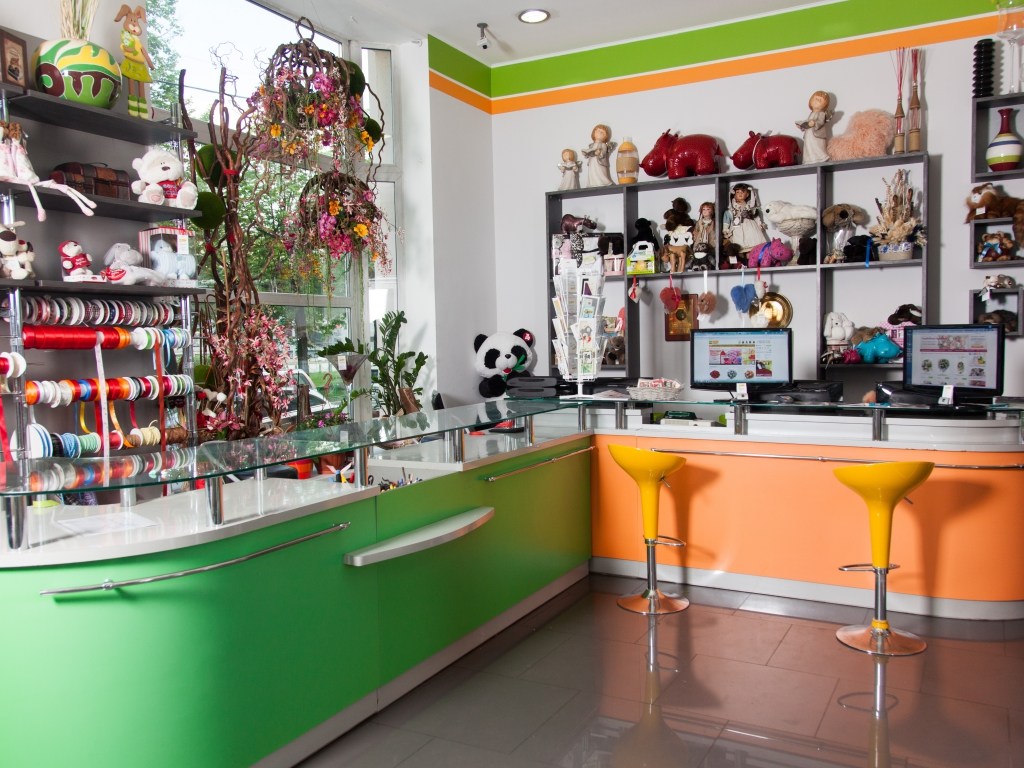 Салон AMF наб. Тараса Шевченко д.3