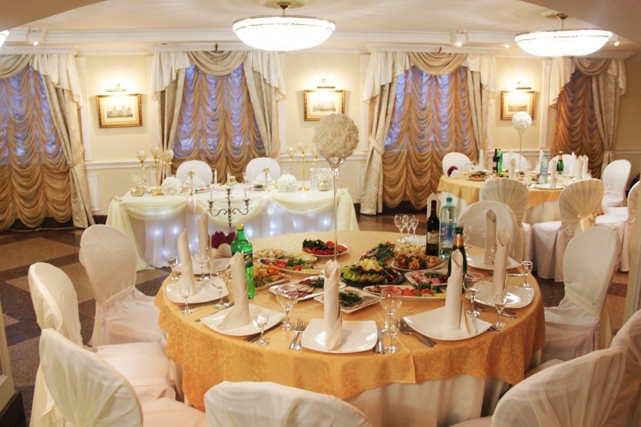 Отель Бережки-Холл