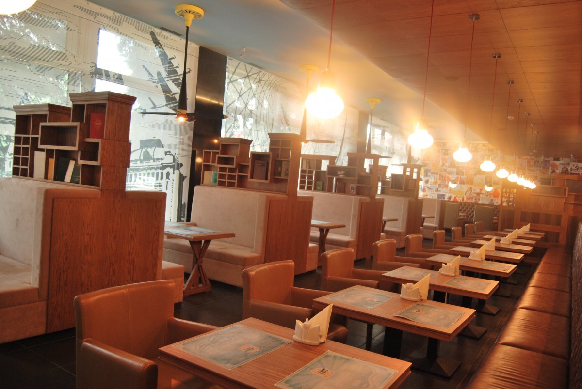 Отель АЭРОПОЛИС / Небесный тихоход