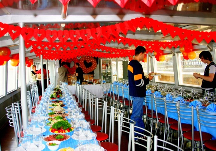 Судоходная компания Московский банкетный флот